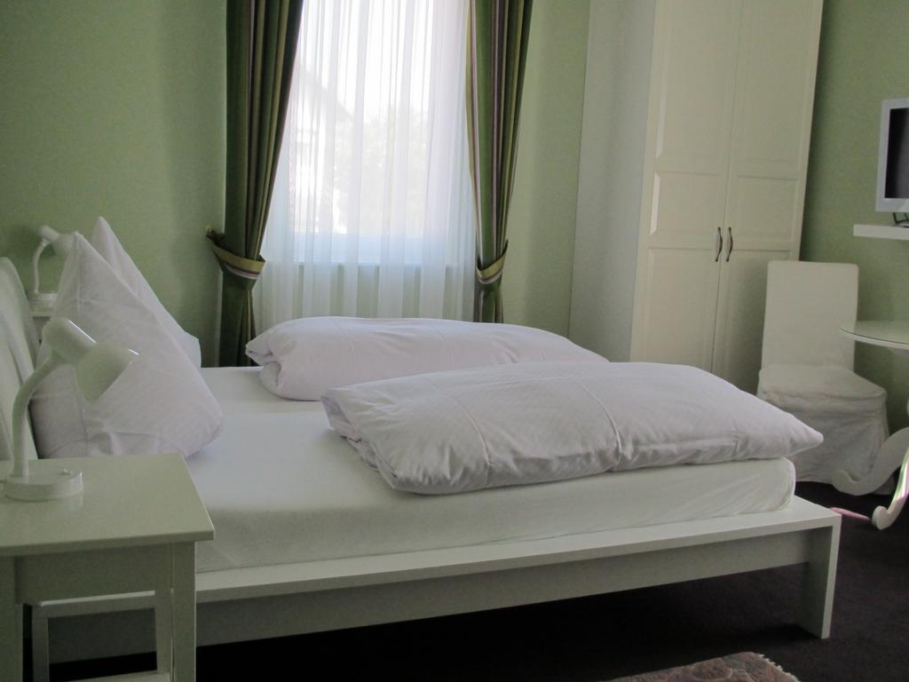 Hotel Alleeschloesschen Bad Wildungen Quarto foto